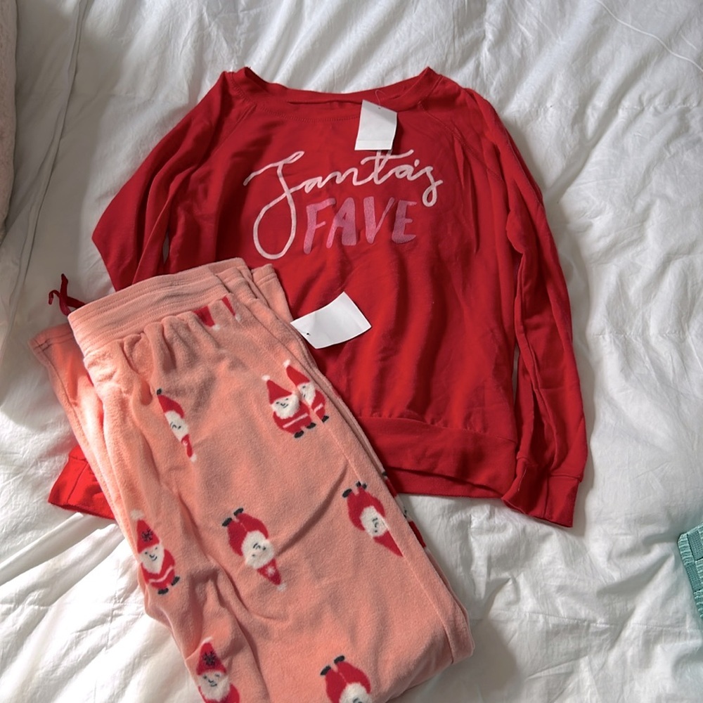 Nordstrom Christmas Santa’s favorite pajamas NEW XS prince Peter